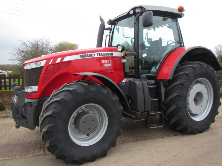 Massey Ferguson 8670 Exclusive