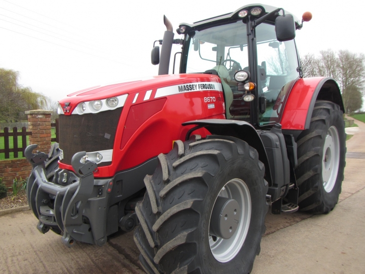 Massey Ferguson 8670 Exclusive
