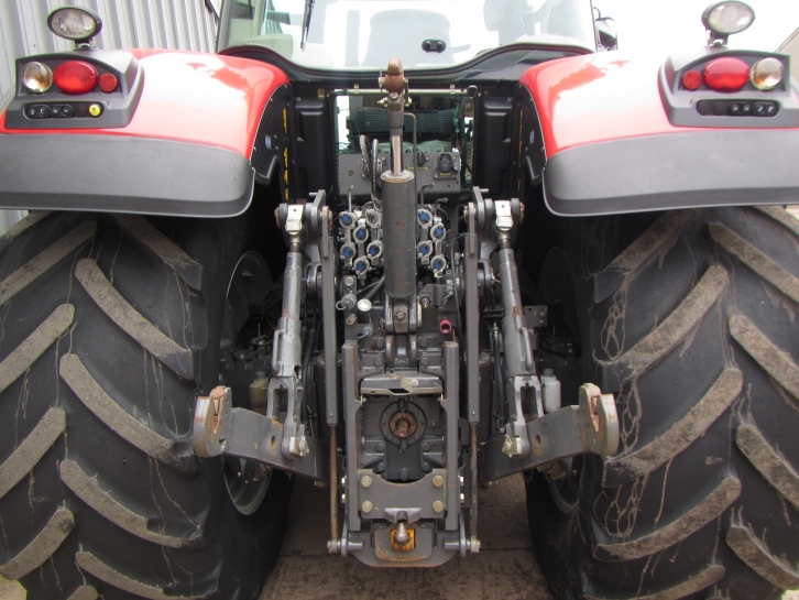 Massey Ferguson 8670 Exclusive