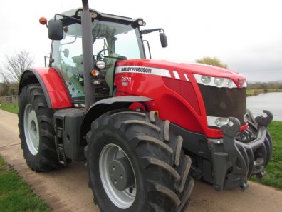 Massey Ferguson 8670 Exclusive