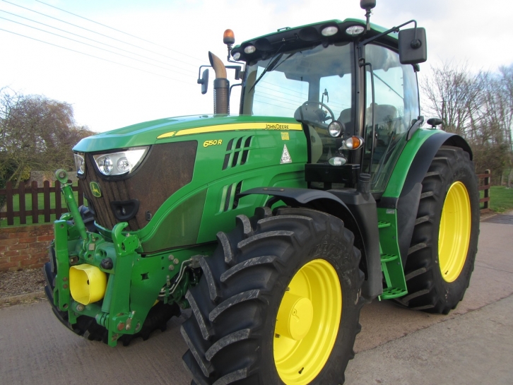 John Deere 6150R