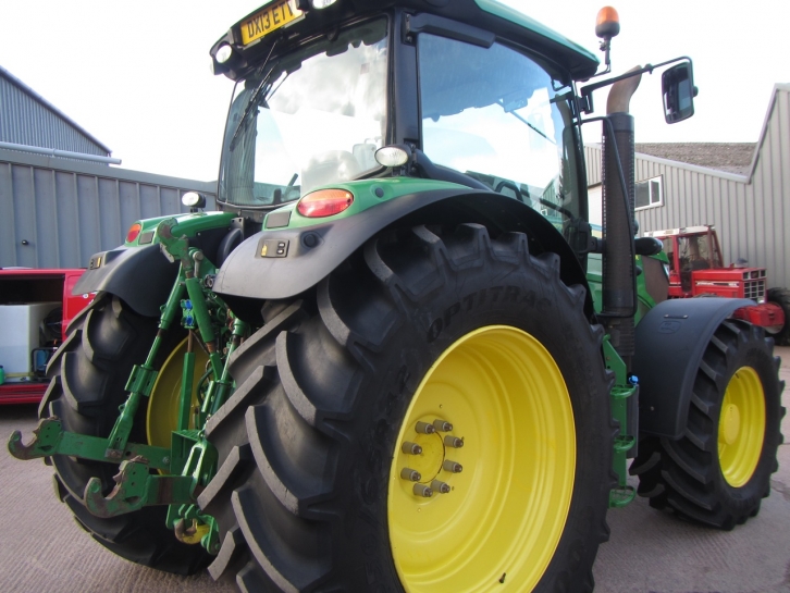 John Deere 6150R
