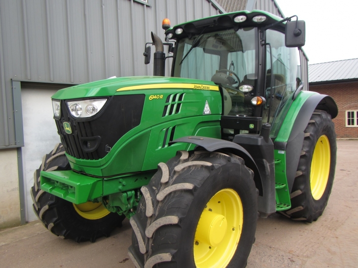John Deere 6140R