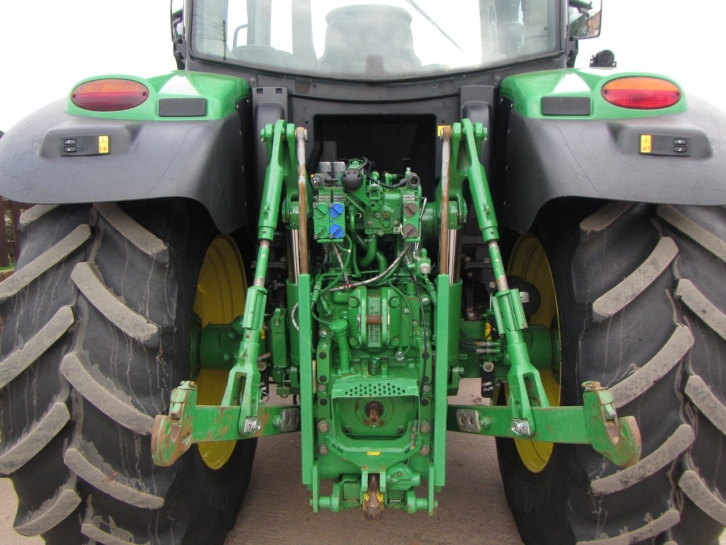 John Deere 6140R