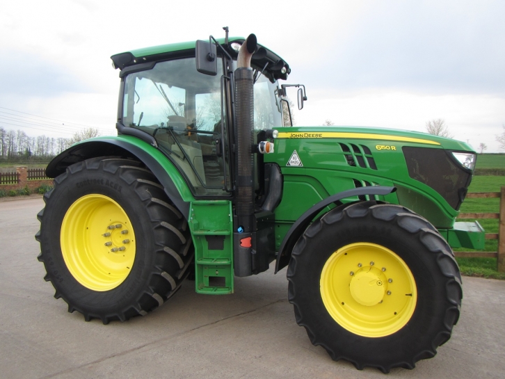John Deere 6150R