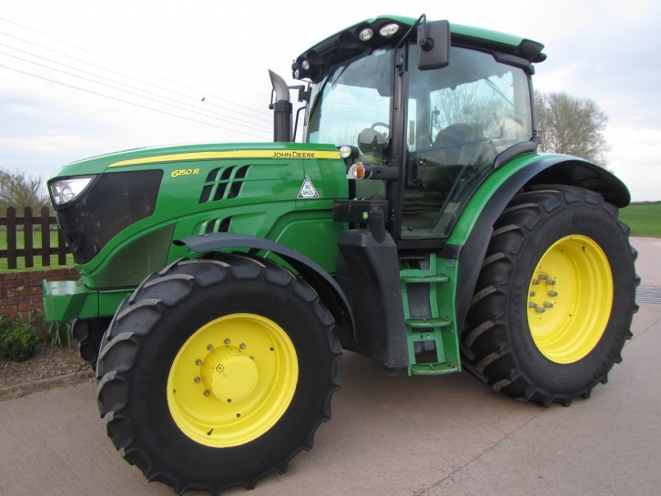 John Deere 6150R
