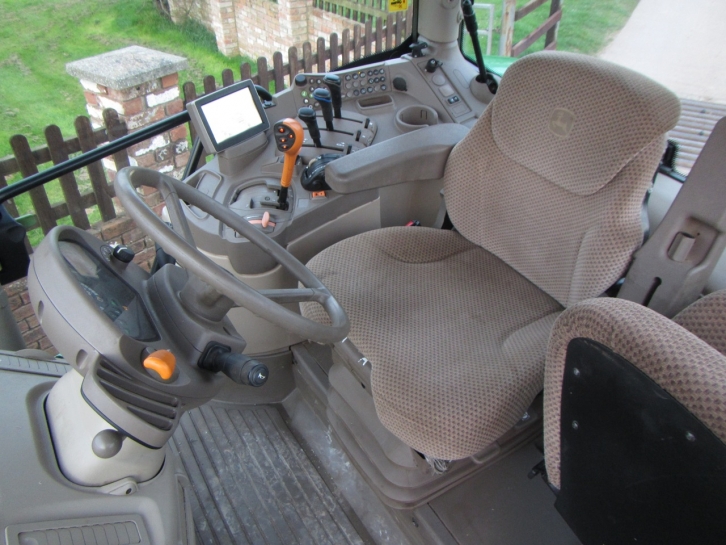 John Deere 6150R