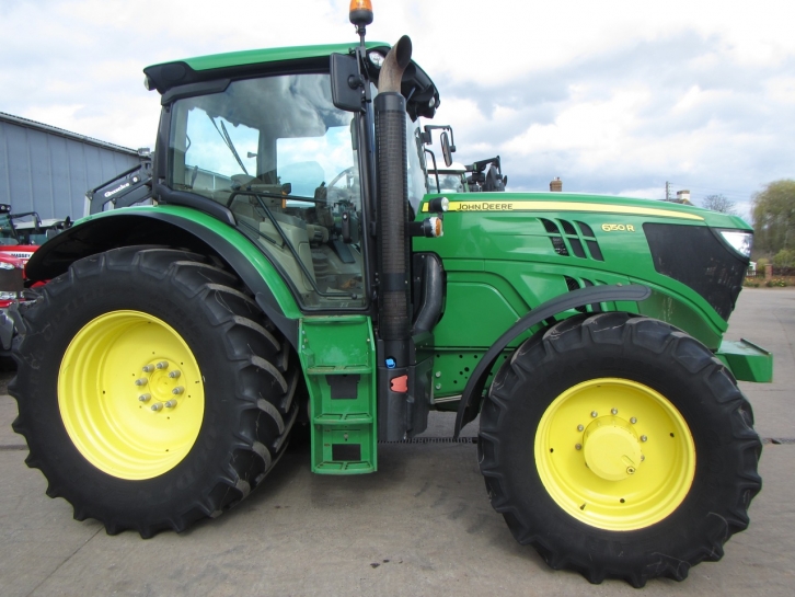 John Deere 6150R