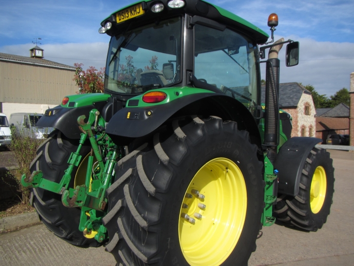 John Deere 6150R