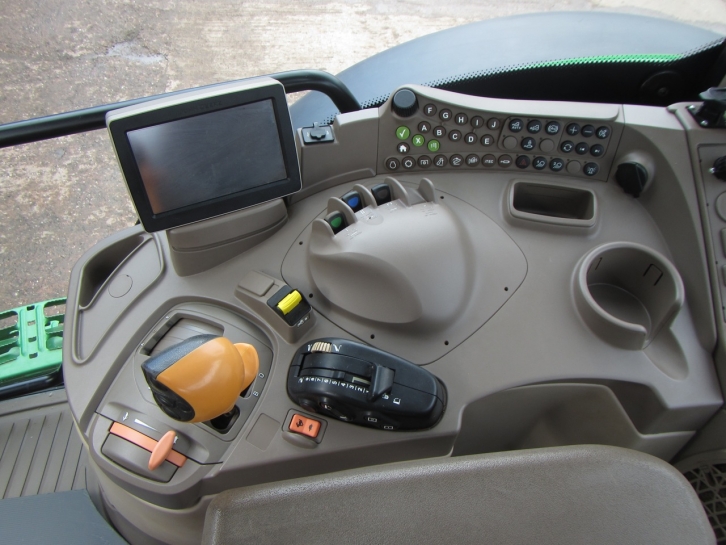 John Deere 6170R