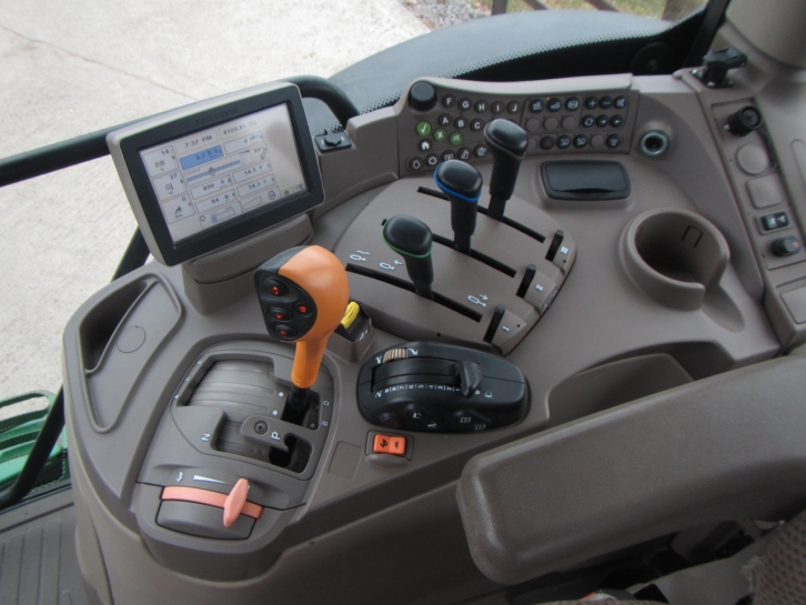 John Deere 6190R