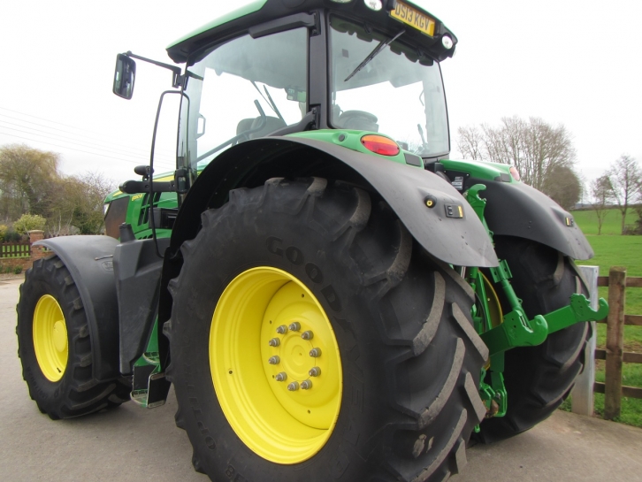 John Deere 6190R