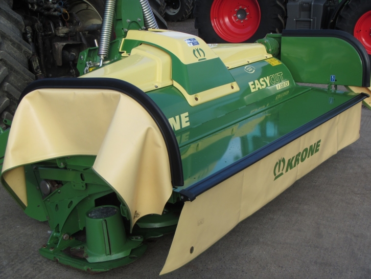 Krone Easy Cut F320 CV front mower