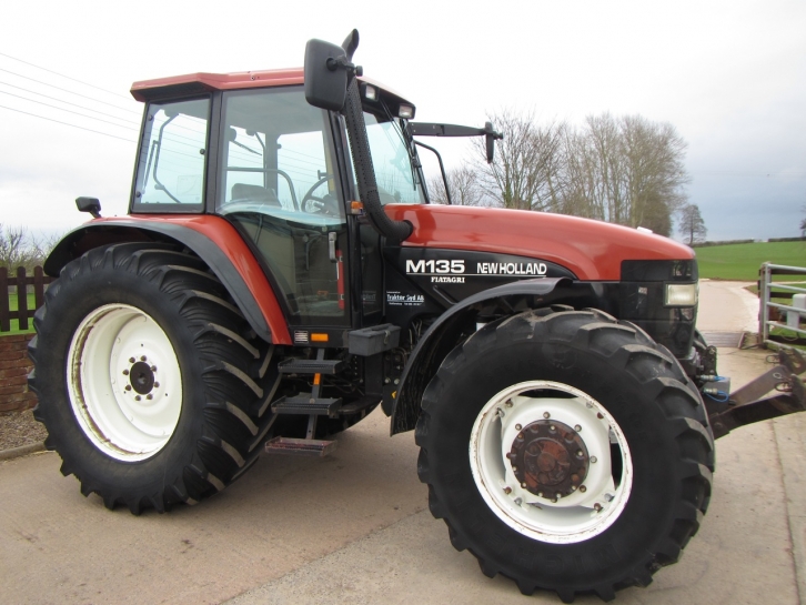 New Holland M135