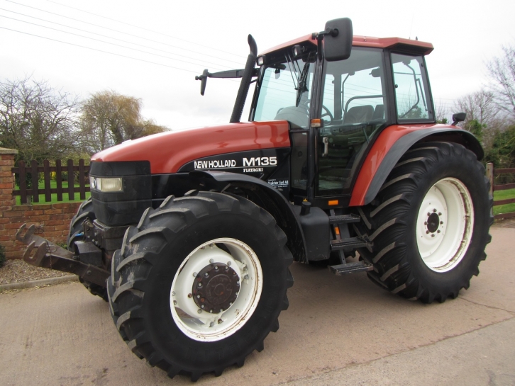 New Holland M135