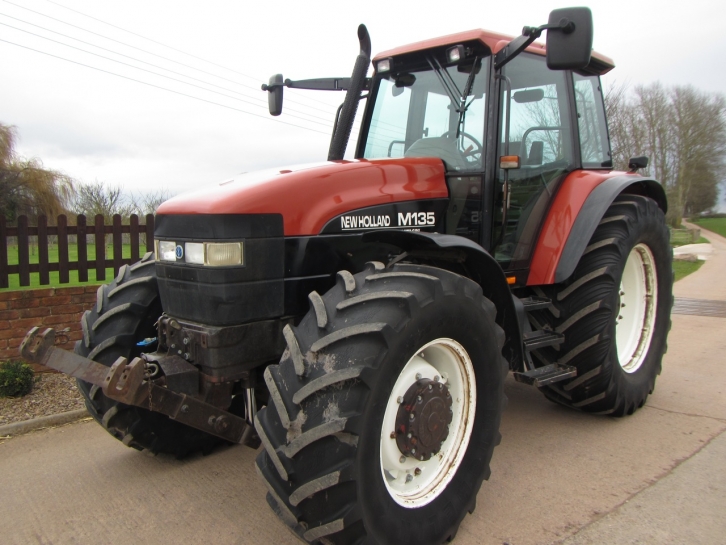 New Holland M135