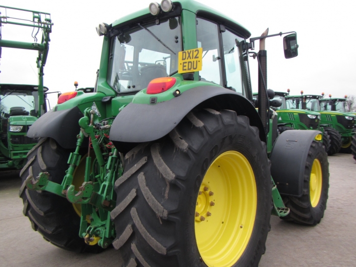 John Deere 6930