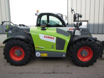 Claas Scorpion 7055