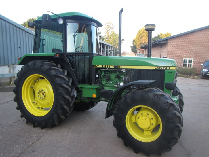 John Deere 3650