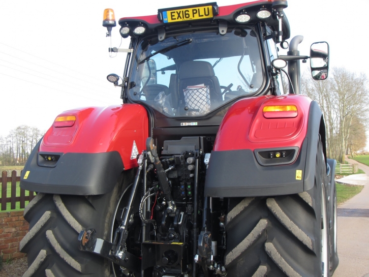 Case IH Optum 300