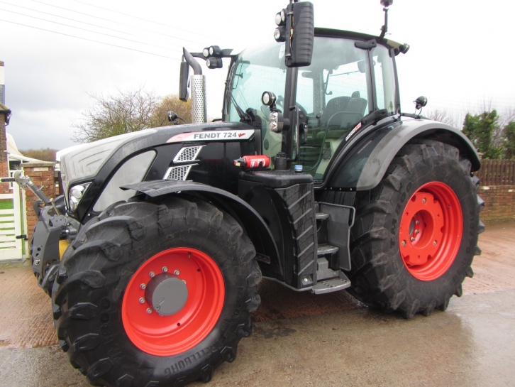 Fendt 724 Profi-Plus