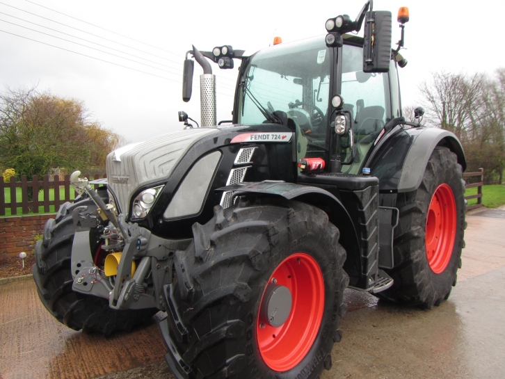 Fendt 724 Profi-Plus