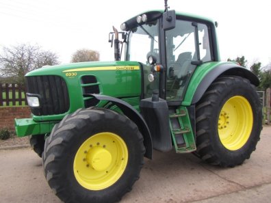 John Deere 6930