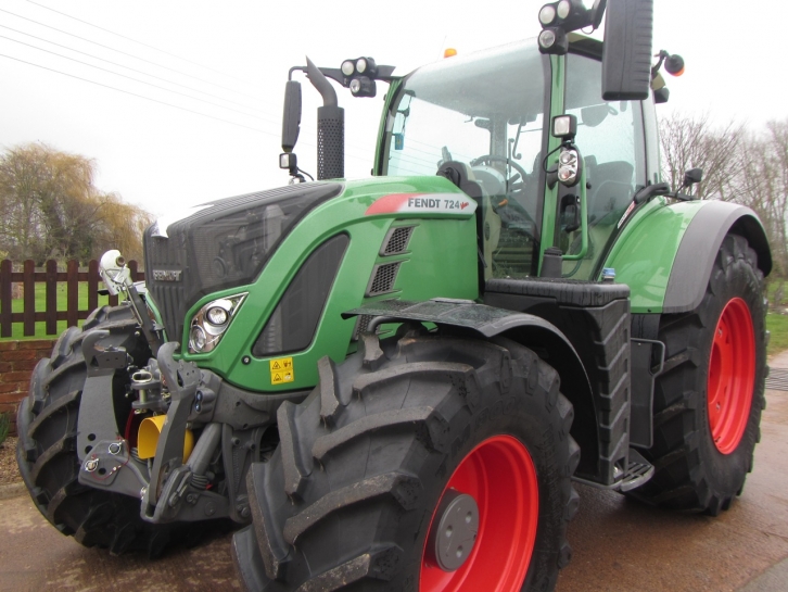 Fendt 724 Profi-Plus