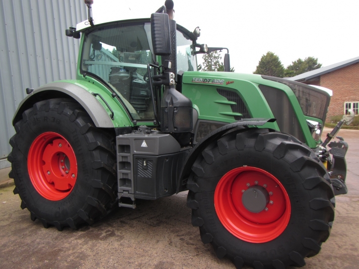 Fendt 828 Profi-Plus