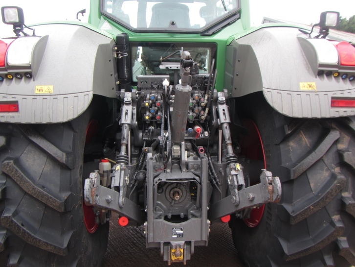 Fendt 828 Profi-Plus