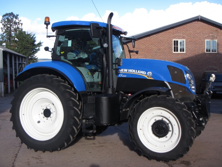 New Holland T7.200