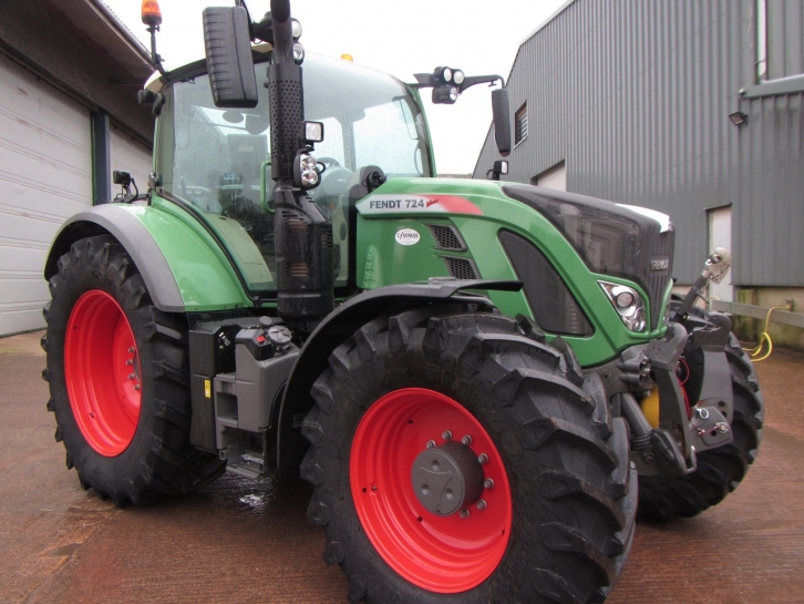 Fendt 724 Profi-Plus