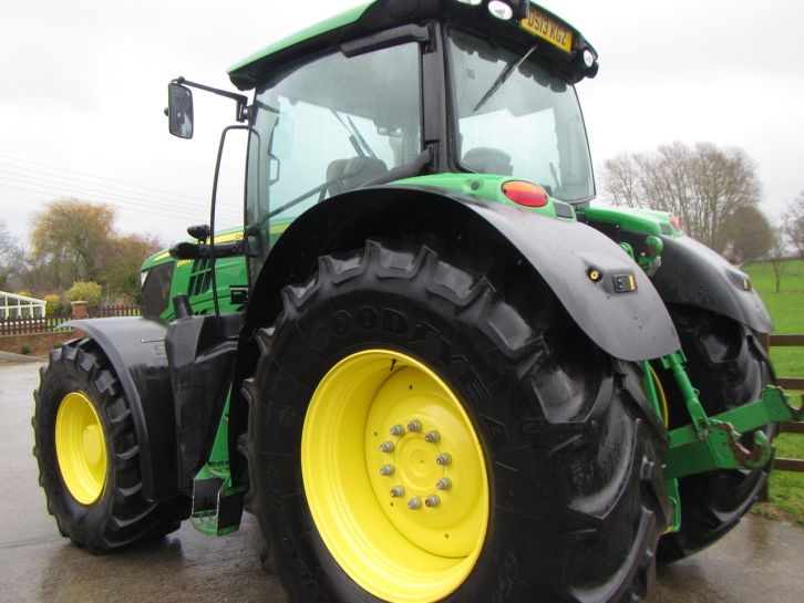 John Deere 6190R
