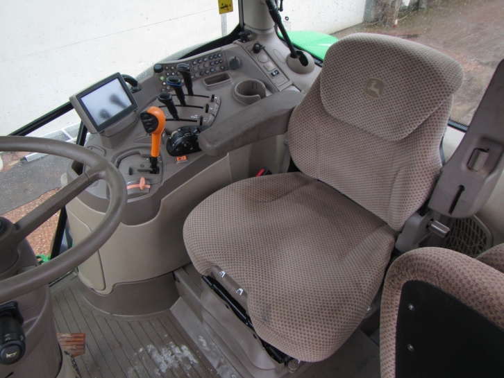 John Deere 6190R