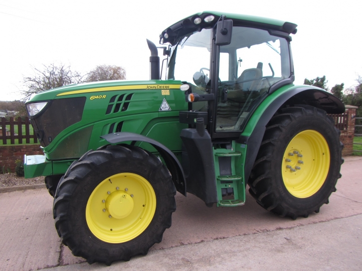 John Deere 6140R