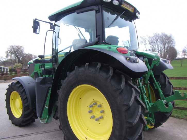 John Deere 6140R