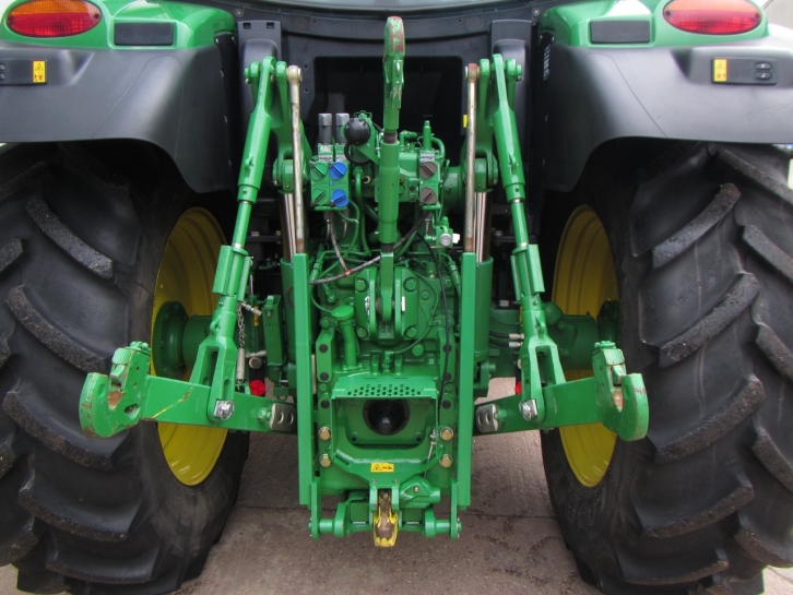 John Deere 6140R