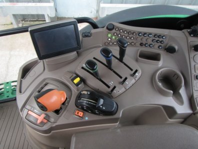 John Deere 6140R