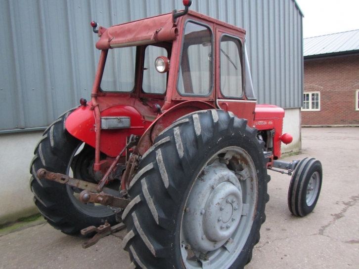 Massey Ferguson 65