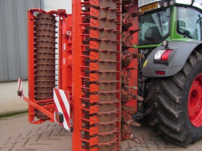 Kuhn HR 5004 5 Metre power harrow