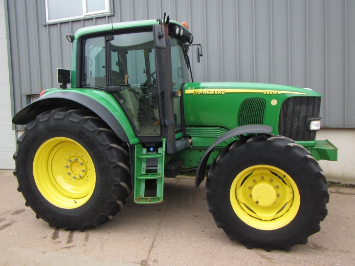 John Deere 6920S