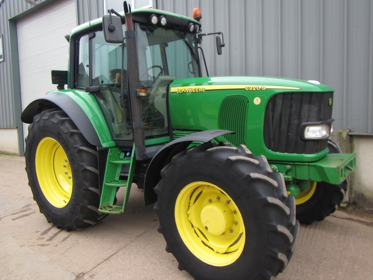 John Deere 6920S