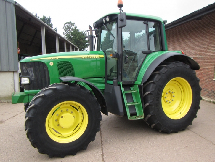 John Deere 6920S