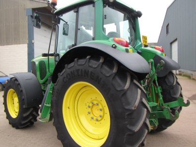 John Deere 6920S