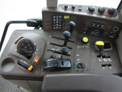 John Deere 6920S