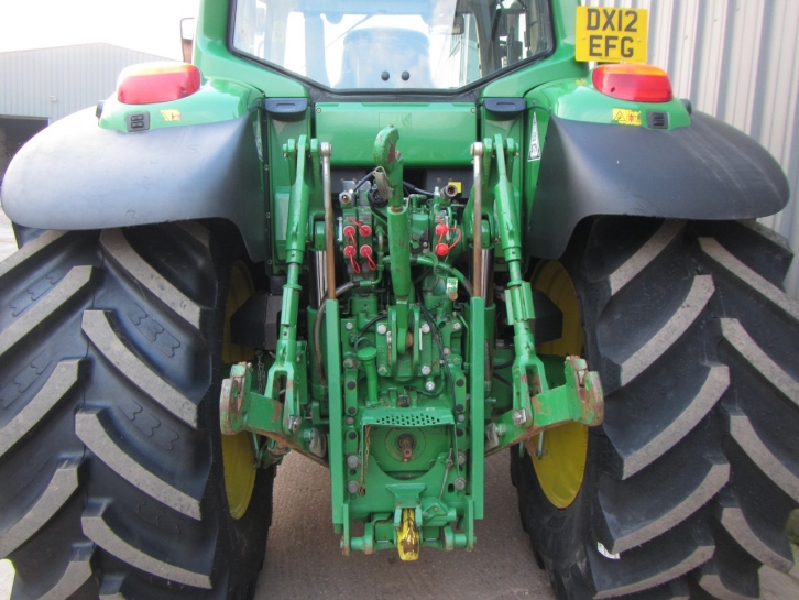 John Deere 6930