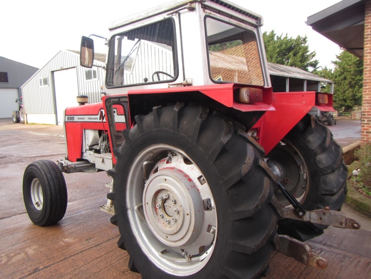 Massey Ferguson 595