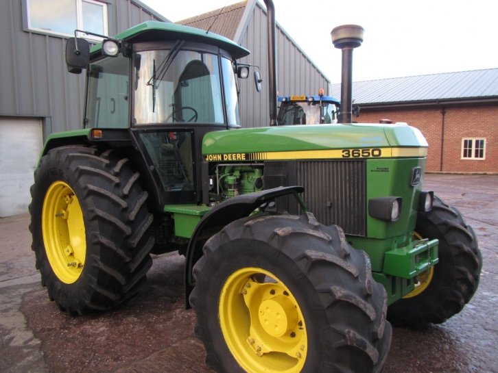 John Deere 3650