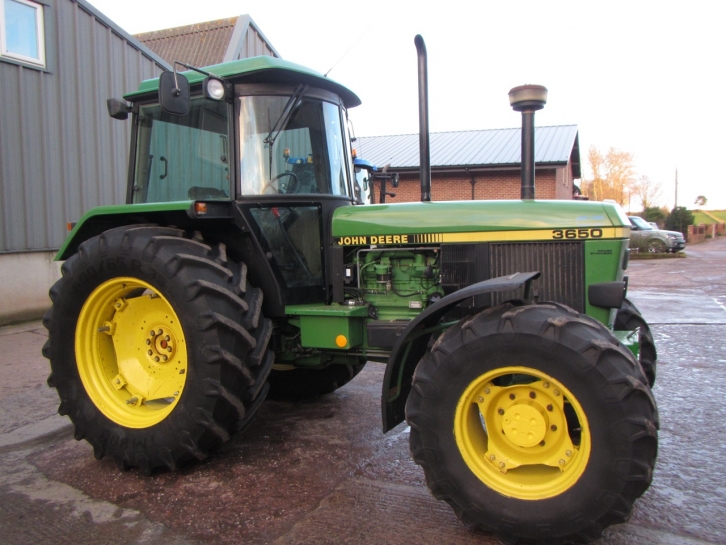 John Deere 3650
