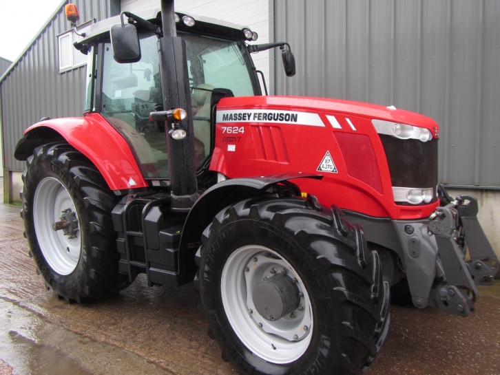 Massey Ferguson 7624 Exclusive